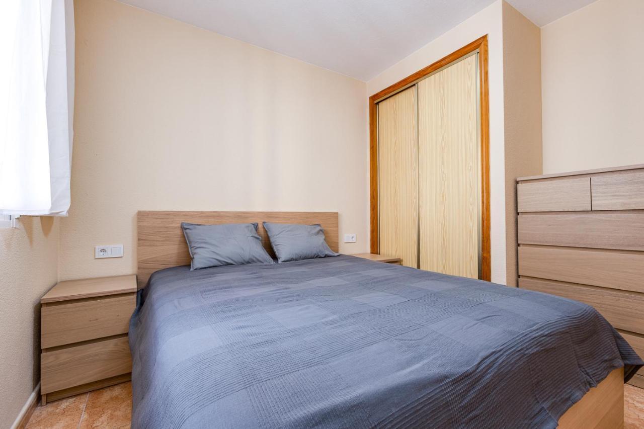 Apartamiento Fragata Apartment Торевиеха Екстериор снимка