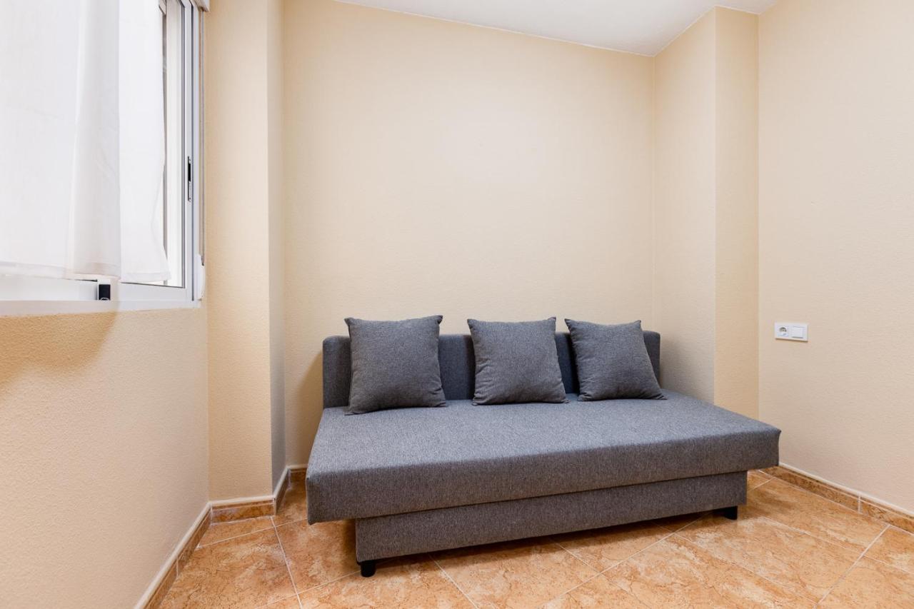 Apartamiento Fragata Apartment Торевиеха Екстериор снимка