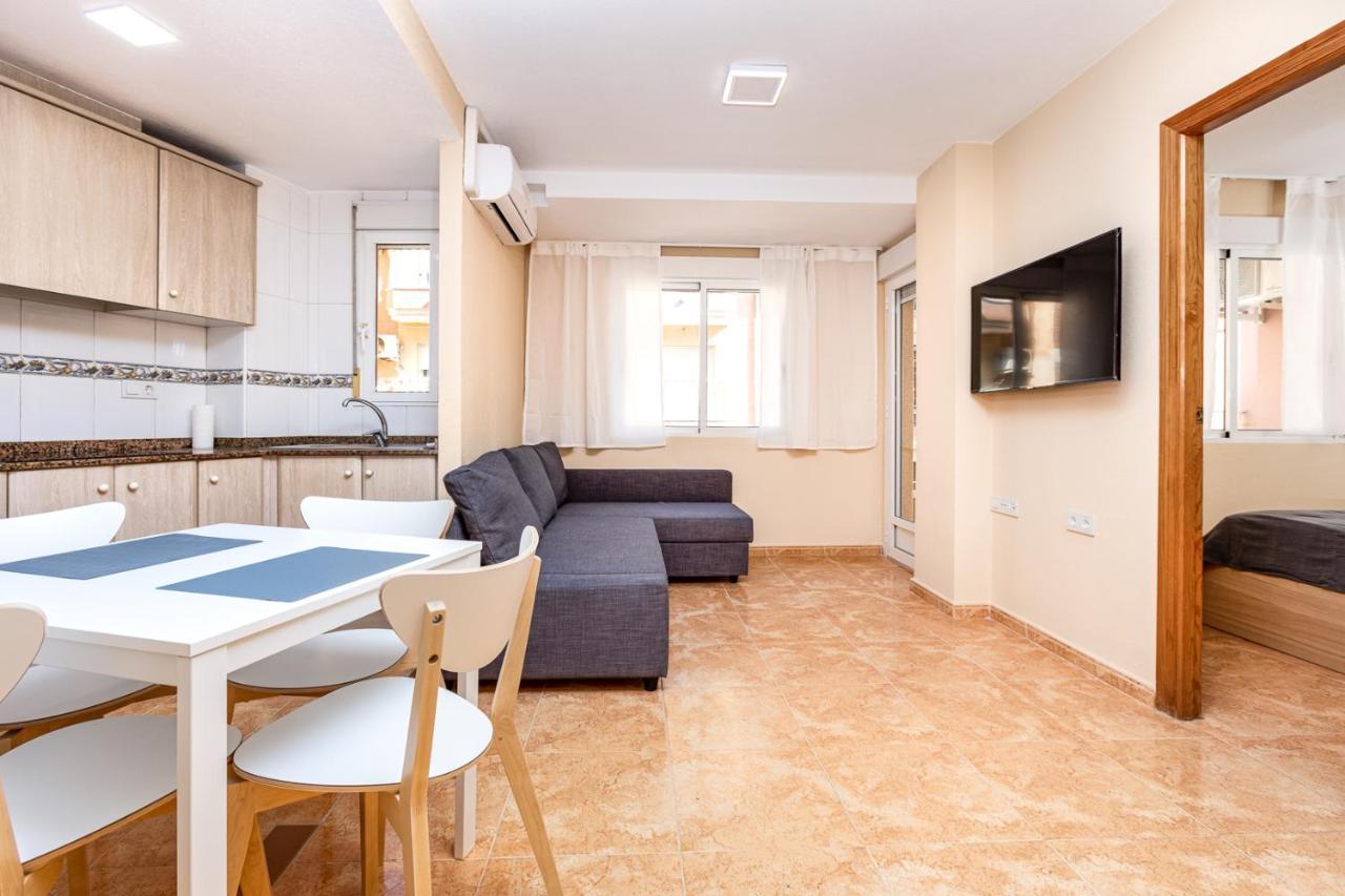 Apartamiento Fragata Apartment Торевиеха Екстериор снимка